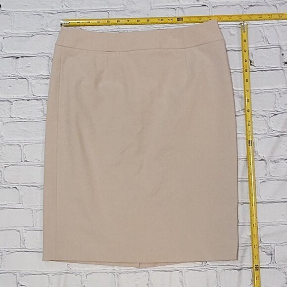 Calvin Klein Dresses & Skirts - Calvin Klein Size 8 Cream colored Skirt